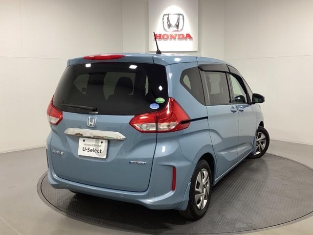 フリードハイブリッド ハイブリッド・Ｇホンダセンシング　６人乗り　光触媒抗菌消臭施工済　シートヒーター　フルセグＴＶ　軽減ブレーキ　キーフリーシステム　ＤＶＤ再生可能　ＥＣＯＮ　後カメラ　Ａクルーズ　ＬＥＤヘッドランプ　シートＨ　横滑防止　ドライブレコーダ（3枚目）