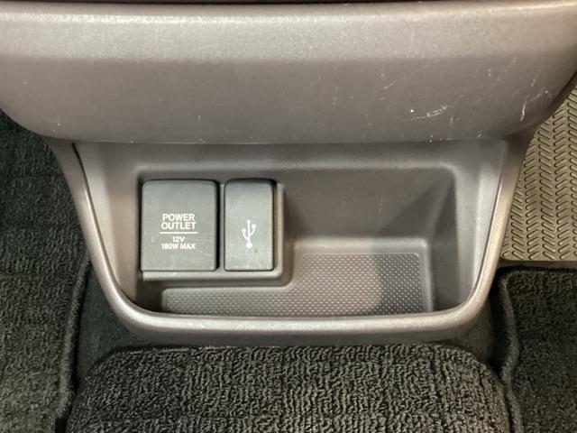 フリードハイブリッド ハイブリッド・Ｇホンダセンシング　６人乗り　光触媒抗菌消臭施工済　シートヒーター　フルセグＴＶ　軽減ブレーキ　キーフリーシステム　ＤＶＤ再生可能　ＥＣＯＮ　後カメラ　Ａクルーズ　ＬＥＤヘッドランプ　シートＨ　横滑防止　ドライブレコーダ（16枚目）