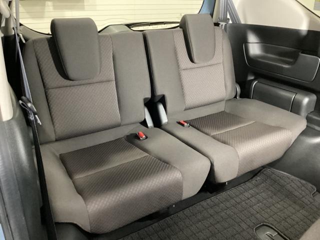 フリードハイブリッド ハイブリッド・Ｇホンダセンシング　６人乗り　光触媒抗菌消臭施工済　シートヒーター　フルセグＴＶ　軽減ブレーキ　キーフリーシステム　ＤＶＤ再生可能　ＥＣＯＮ　後カメラ　Ａクルーズ　ＬＥＤヘッドランプ　シートＨ　横滑防止　ドライブレコーダ（19枚目）