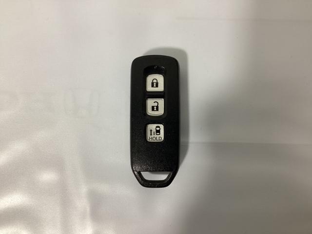 Ｎ－ＢＯＸカスタム Ｇ・Ｌホンダセンシング　いまコレ＋新品・フロアカーペットマット付　光触媒抗菌消臭施工済　地デジＴＶ　助手席エアバッグ　キーレス　アイドリングＳＴ　セキュリティーアラーム　スマ－トキ－　リアカメラ　ナビＴＶ　ＥＴＣ　ＵＳＢ（15枚目）