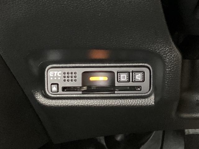 フィットハイブリッド Ｓホンダセンシング　光触媒抗菌消臭施工済　スマ－トキ－　アクティブクルーズコントロール　パワーウインドウ　サイドエアバック　パワーステアリング　ＬＥＤヘッドランプ　ＡＢＳ　盗難防止装置　エアバック　ＡＡＣ　ＵＳＢポート（15枚目）