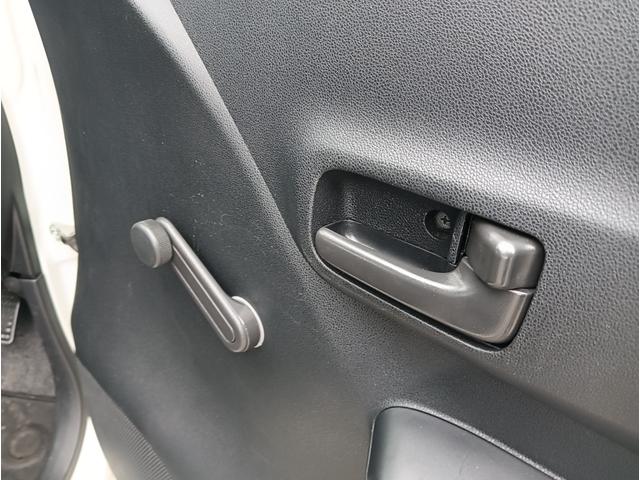 ミラ TX 車検令和9年11月(車検2年)オイル消費改善済み最終モデル 走行2.9万km ワンオーナー元法人車 禁煙車 ヘッドライト左右リペア済み 4ナンバー 貨物 AMFMラジオ エアコン パワステ ABS(30枚目)