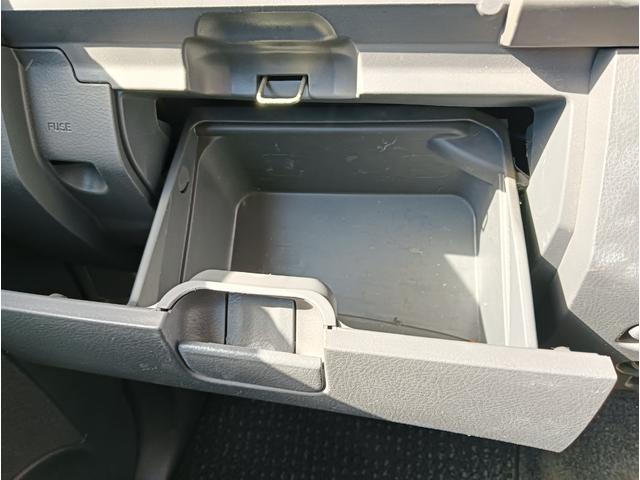 タント カスタムL 車検令和9年2月12日 関東仕入れ ナビ ミュージックサーバー CD/DVD再生 禁煙車 キーレス エアコン パワステ 修復歴なし(33枚目)