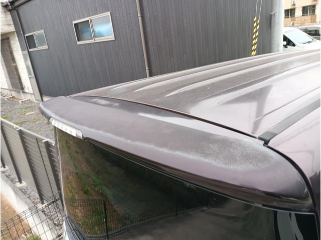 リアスポイラー色褪せあります。