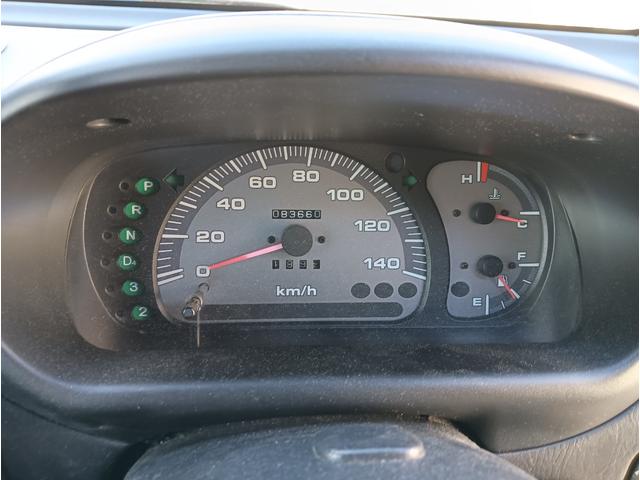 ムーヴ カスタムＬ　車検令和８年１２月１９日　後期モデル　４ＷＤ　禁煙車　ナビ　テレビ　純正オプション天井スピーカー　エンジンスターター　１３インチアルミ　キーレス　４ＡＴ　エアコン　パワステ　チップアップシート（13枚目）