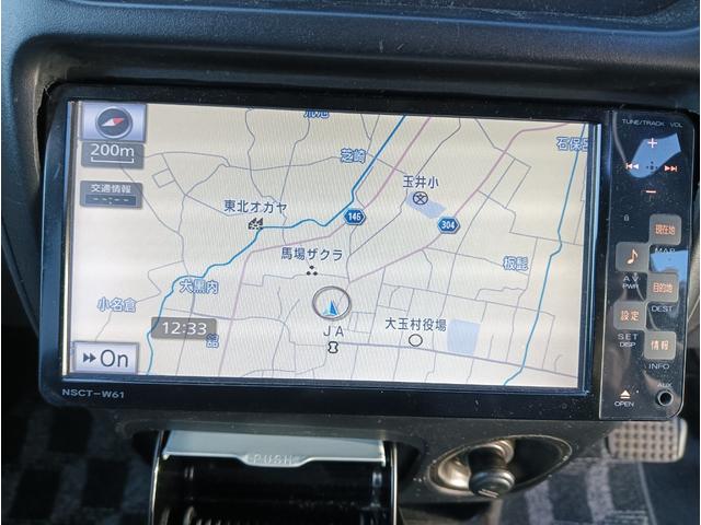 ムーヴ カスタムＬ　車検令和８年１２月１９日　後期モデル　４ＷＤ　禁煙車　ナビ　テレビ　純正オプション天井スピーカー　エンジンスターター　１３インチアルミ　キーレス　４ＡＴ　エアコン　パワステ　チップアップシート（16枚目）