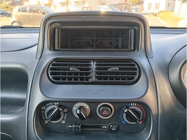 ムーヴ カスタムＬ　車検令和８年１２月１９日　後期モデル　４ＷＤ　禁煙車　ナビ　テレビ　純正オプション天井スピーカー　エンジンスターター　１３インチアルミ　キーレス　４ＡＴ　エアコン　パワステ　チップアップシート（23枚目）