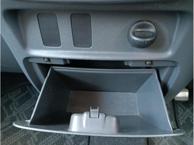 タント カスタムＬ　車検令和９年３月２５日　関東仕入れ　ナビ　走行中テレビ視聴可　禁煙車　スライドドア　１３インチアルミ　キーレスエントリー　電動格納ミラー　スペアキー　ウォーターポンプ交換済み　ラジエーター交換済み（37枚目）