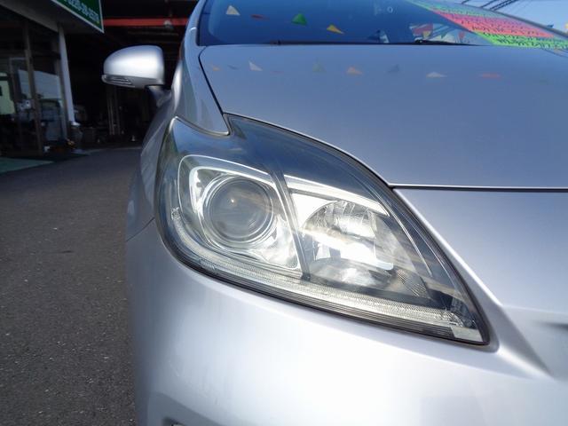 プリウス Ｓ　車検整備付　純正メモリ－ナビ地デジＴＶ　ＣＤ　ＤＶＤ　ブル－トゥ－ス　Ｂカメラ　スマートキ－Ｐスタート　横滑り防止　カ－テンエアバック　フルオ－トＡＣ　オ－トライト　ＨＩＤ　ＥＴＣ　純正ＡＷ　フォグ（9枚目）