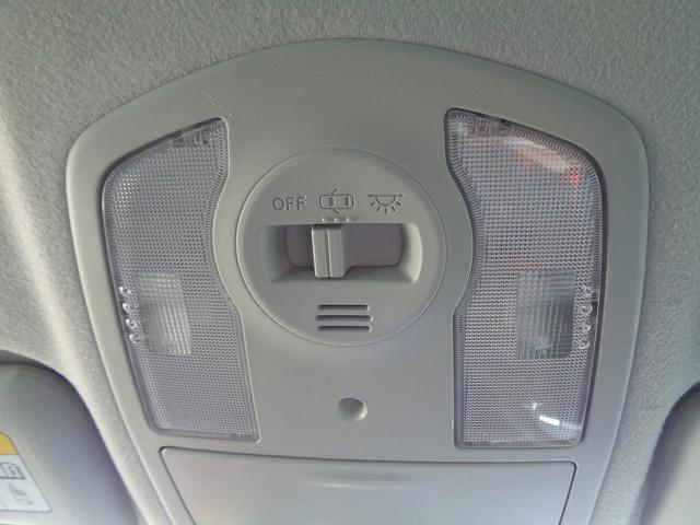 プリウス Ｓ　車検整備付　純正メモリ－ナビ地デジＴＶ　ＣＤ　ＤＶＤ　ブル－トゥ－ス　Ｂカメラ　スマートキ－Ｐスタート　横滑り防止　カ－テンエアバック　フルオ－トＡＣ　オ－トライト　ＨＩＤ　ＥＴＣ　純正ＡＷ　フォグ（39枚目）