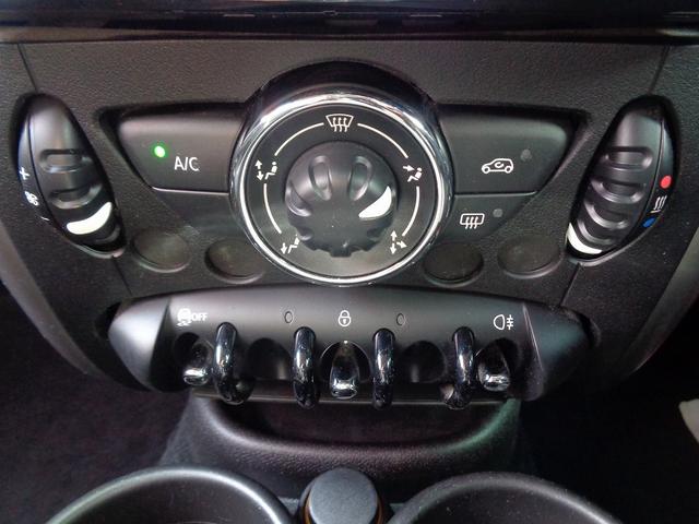 ＭＩＮＩ ワン　クロスオーバー　車検整備付　ＨＤＤナビ地デジＴＶ　ＣＤ　ＤＶＤ　ブル－トゥ－ス　スマ－トキ－プッシュスタート　横滑り防止　ＥＴＣ　バックフォグ　純正アルミ　電格ドアミラ－　正規ディーラー車　ワンオーナー（29枚目）