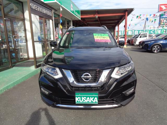 エクストレイル ２０Ｘ　車検整備付　切替４ＷＤ　衝突軽減ブレーキ　前後誤発進抑制　純正９インチメモリ－ナビ地デジＴＶ　アラウンドビューモニター　スマ－トキ－Ｐスタ－ト　クルーズコントロール　パワ－バックドア　電動パーキング（3枚目）