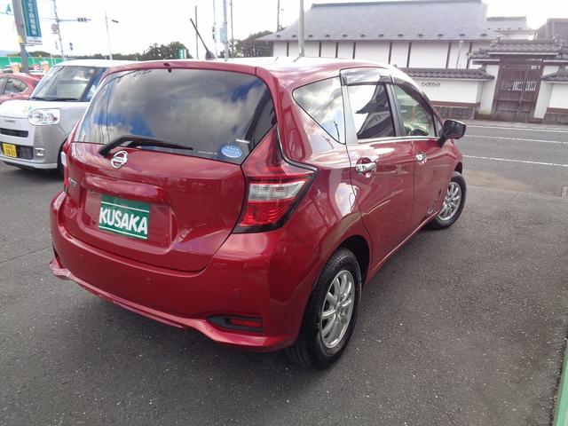 ノート Ｘ　ＦＯＵＲ　切替４ＷＤ　助手席電動スライドアップシ－ト　車検整備付　　衝突軽減ブレーキ　前後誤発進抑制　アラウンドビューモニター　スマ－トキ－Ｐスタ－ト　横滑防止　フルオ－トＡＣ　オ－トライト　コ－ナ－センサ－（2枚目）