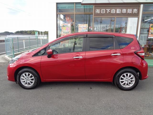 ノート Ｘ　ＦＯＵＲ　切替４ＷＤ　助手席電動スライドアップシ－ト　車検整備付　　衝突軽減ブレーキ　前後誤発進抑制　アラウンドビューモニター　スマ－トキ－Ｐスタ－ト　横滑防止　フルオ－トＡＣ　オ－トライト　コ－ナ－センサ－（4枚目）