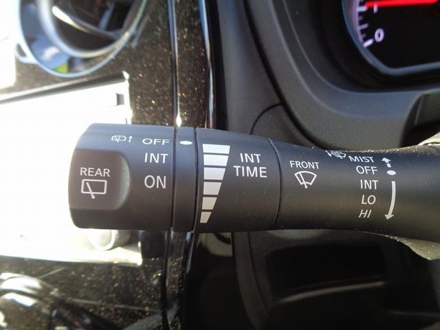 ノート Ｘ　ＦＯＵＲ　切替４ＷＤ　助手席電動スライドアップシ－ト　車検整備付　　衝突軽減ブレーキ　前後誤発進抑制　アラウンドビューモニター　スマ－トキ－Ｐスタ－ト　横滑防止　フルオ－トＡＣ　オ－トライト　コ－ナ－センサ－（35枚目）