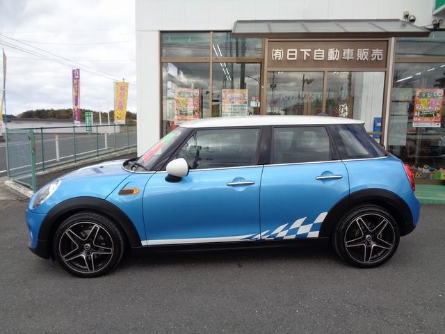 MINI クーパー 整備付 純正HDDナビ バックカメラ ブル-トゥ-ス スマ-トキ- フルオ-トAC ETC フォグランプ アイドリングストップ 横滑り防止 リアコ-ナ-センサ- 社外アルミ バックフォグ 電格ミラ-(4枚目)