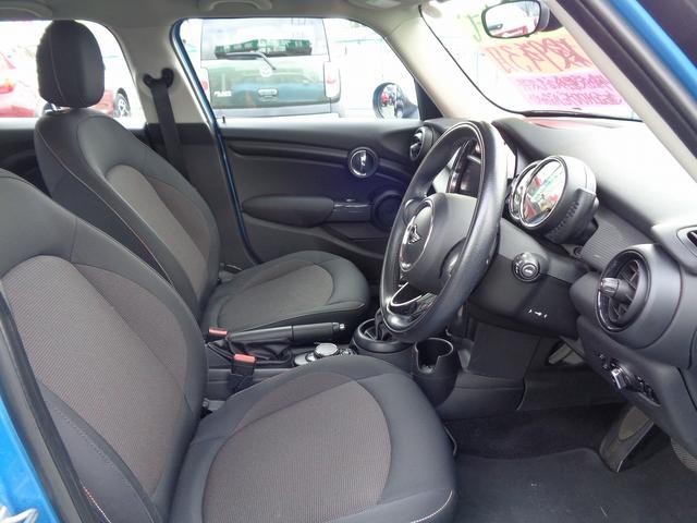 MINI クーパー 整備付 純正HDDナビ バックカメラ ブル-トゥ-ス スマ-トキ- フルオ-トAC ETC フォグランプ アイドリングストップ 横滑り防止 リアコ-ナ-センサ- 社外アルミ バックフォグ 電格ミラ-(14枚目)