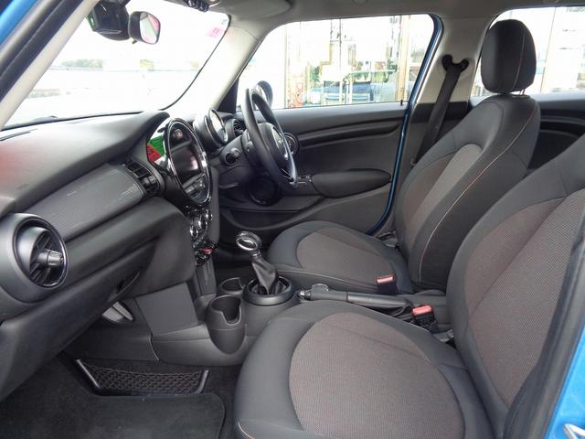 MINI クーパー 整備付 純正HDDナビ バックカメラ ブル-トゥ-ス スマ-トキ- フルオ-トAC ETC フォグランプ アイドリングストップ 横滑り防止 リアコ-ナ-センサ- 社外アルミ バックフォグ 電格ミラ-(16枚目)