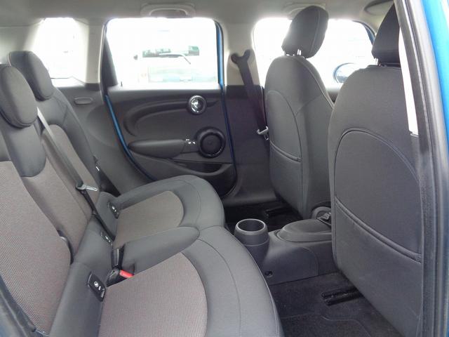 MINI クーパー 整備付 純正HDDナビ バックカメラ ブル-トゥ-ス スマ-トキ- フルオ-トAC ETC フォグランプ アイドリングストップ 横滑り防止 リアコ-ナ-センサ- 社外アルミ バックフォグ 電格ミラ-(21枚目)