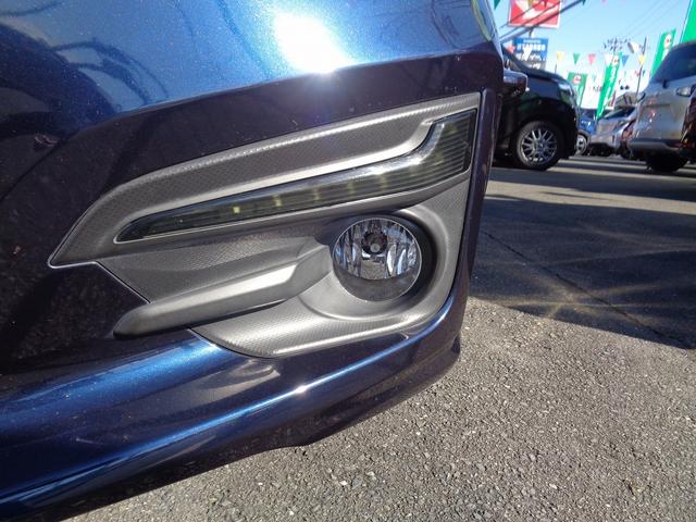 インプレッサスポーツ ２．０ｉ－Ｓアイサイト　車検整備付　４ＷＤ　衝突軽減ブレーキ　純正メモリーナビ地デジＴＶ　バックカメラ　スマートキ－Ｐスタート　横滑り防止　クルーズコントロール　パワ－シ－ト　電動パ－キング　パドルシフト　ＬＥＤライト（14枚目）