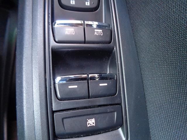 インプレッサスポーツ ２．０ｉ－Ｓアイサイト　車検整備付　４ＷＤ　衝突軽減ブレーキ　純正メモリーナビ地デジＴＶ　バックカメラ　スマートキ－Ｐスタート　横滑り防止　クルーズコントロール　パワ－シ－ト　電動パ－キング　パドルシフト　ＬＥＤライト（47枚目）