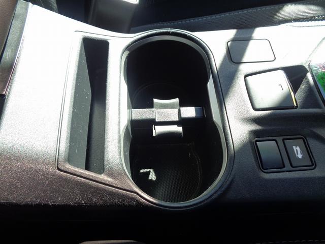 インプレッサスポーツ ２．０ｉ－Ｓアイサイト　車検整備付　４ＷＤ　衝突軽減ブレーキ　純正メモリーナビ地デジＴＶ　バックカメラ　スマートキ－Ｐスタート　横滑り防止　クルーズコントロール　パワ－シ－ト　電動パ－キング　パドルシフト　ＬＥＤライト（52枚目）