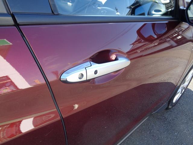 ヴェゼル ハイブリッドＸ　車検整備付　衝突軽減ブレーキ　純正メモリーナビ地デジＴＶ　バックカメラ　スマートキ－Ｐスタート　クルーズコントロール　横滑り防止　コ－ナ－センサ－　電動パ－キング　カ－テンエアバック　ＬＥＤライト（15枚目）