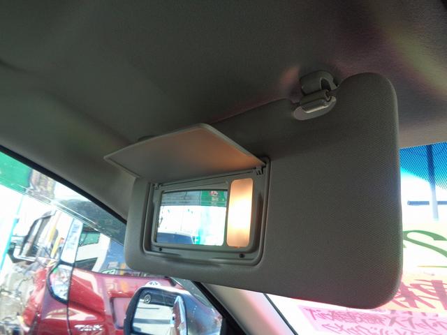 ヴェゼル ハイブリッドＸ　車検整備付　衝突軽減ブレーキ　純正メモリーナビ地デジＴＶ　バックカメラ　スマートキ－Ｐスタート　クルーズコントロール　横滑り防止　コ－ナ－センサ－　電動パ－キング　カ－テンエアバック　ＬＥＤライト（51枚目）