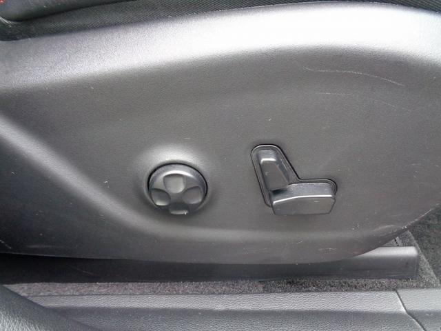 ジープ・チェロキー トレイルホーク　車検整備付　４ＷＤ　衝突軽減ブレーキ　純正メモリーナビ地デジＴＶ　バックカメラ　ハ－フレザ－シ－ト（18枚目）