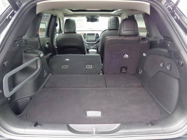 ジープ・チェロキー トレイルホーク　車検整備付　４ＷＤ　衝突軽減ブレーキ　純正メモリーナビ地デジＴＶ　バックカメラ　ハ－フレザ－シ－ト（32枚目）