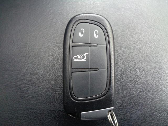 ジープ・チェロキー トレイルホーク　車検整備付　４ＷＤ　衝突軽減ブレーキ　純正メモリーナビ地デジＴＶ　バックカメラ　ハ－フレザ－シ－ト（36枚目）