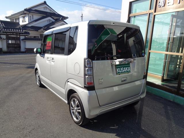 Ｎ－ＢＯＸ Ｇ・Ｌパッケージ　整備付　左電動ドア　純正メモリーナビＴＶ　ＣＤ　ＤＶＤ　ブル－トゥ－ス　スマ－トキ－プッシュスタ－ト　横滑り防止　フルオ－トＡＣ　ＥＴＣ　純正アルミ　アイドリングストップ　電格ドアミラ－（5枚目）