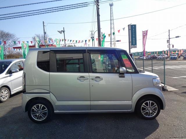 Ｎ－ＢＯＸ Ｇ・Ｌパッケージ　整備付　左電動ドア　純正メモリーナビＴＶ　ＣＤ　ＤＶＤ　ブル－トゥ－ス　スマ－トキ－プッシュスタ－ト　横滑り防止　フルオ－トＡＣ　ＥＴＣ　純正アルミ　アイドリングストップ　電格ドアミラ－（7枚目）