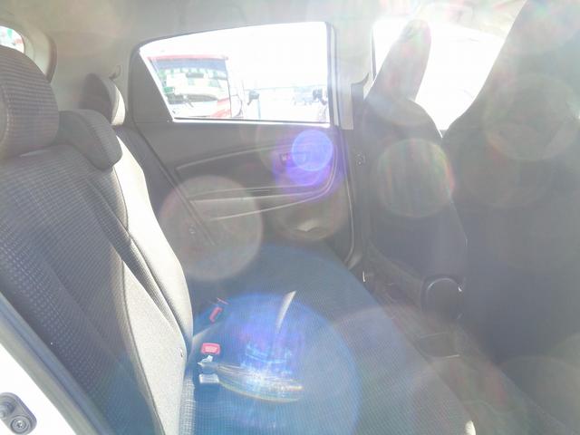 ヴィッツ Ｆ　車検整備付　衝突軽減ブレーキ　前後誤発進抑制　ＣＤ　キーレス　ＥＴＣ　フルオートＡＣ　オートライト　オートハイビーム　横滑り防止　コーナーセンサー　ワイパーディアイサー　ウィンカ－付き電格ドアミラ－（20枚目）