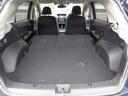 リアシートを倒すと広い荷室になります