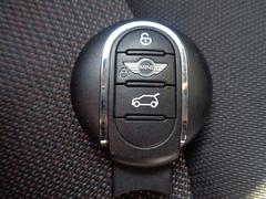 ���ޡ��ȥ�������Ӥ��Ƥ�������ǥ��󥸥󥹥����Ȥ�ɥ����å��λܾ����������Ǥ��ޤ� 4