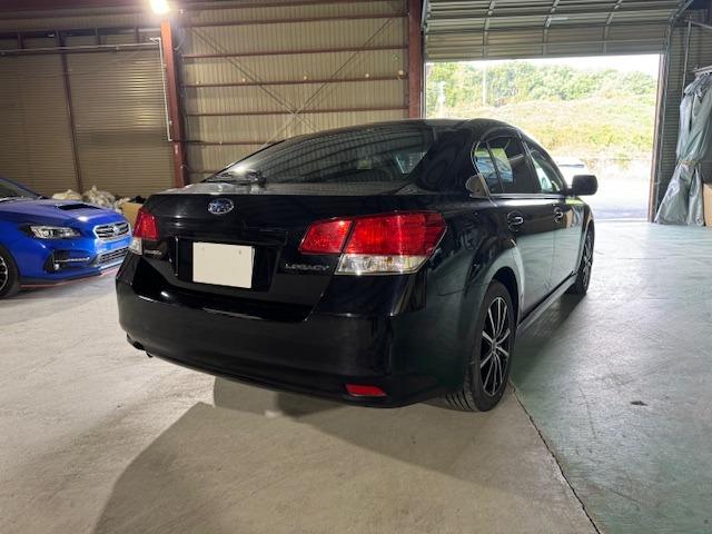 レガシィB4 2.5i ユーザー買取車 車検R8 12月まで 4WD 社外17インチアルミ ETC(5枚目)