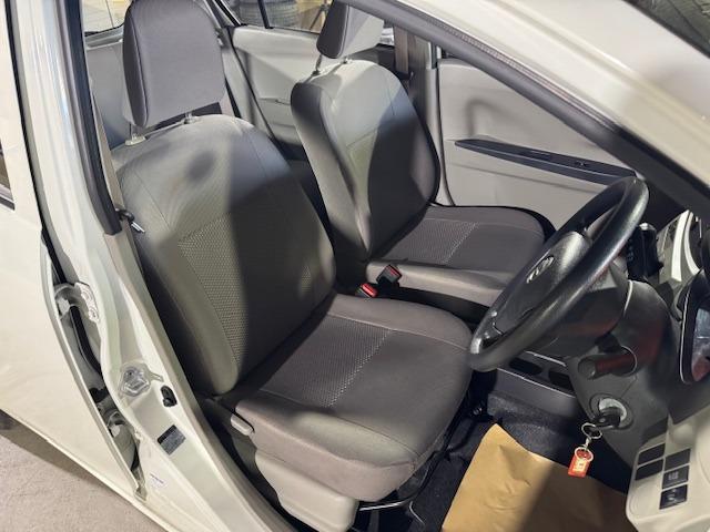 ミライース Ｌｆ　走行距離２万キロ台　４ＷＤ　キーレス　オーディオ　アイドリングストップ（9枚目）
