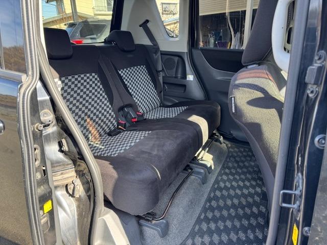 ソリオ ブラック＆ホワイトＩＩ　アイドリングストップ　ブラック＆ホワイトＩＩ　両側パワースライドドア　ＨＩＤヘッドライト　フォグランプ　電格ミラー　純正オーディオ　バックカメラ（10枚目）