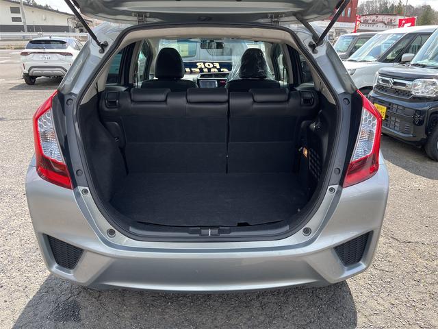 フィットハイブリッド Lパッケージ 4WD ハイブリット Lパッケージ アイドリングストップ キーレスエントリー スマートキー プッシュスタート ナビ ETC フロントドライブレコーダー バックカメラ(18枚目)