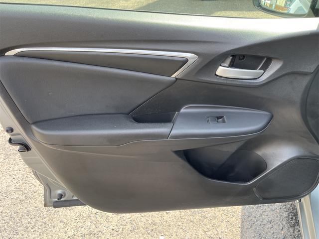 フィットハイブリッド Lパッケージ 4WD ハイブリット Lパッケージ アイドリングストップ キーレスエントリー スマートキー プッシュスタート ナビ ETC フロントドライブレコーダー バックカメラ(24枚目)