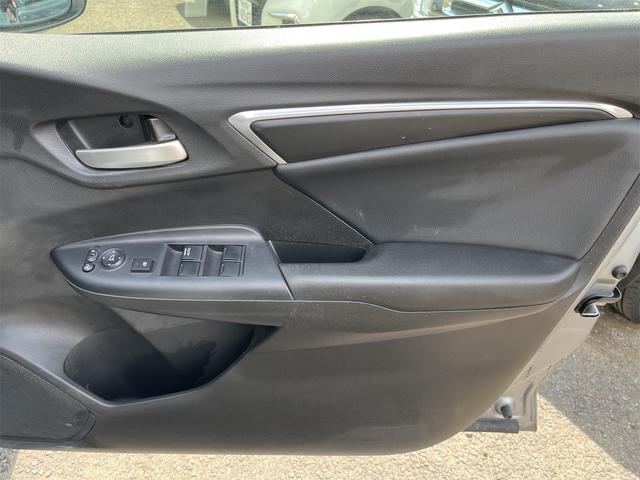 フィットハイブリッド Lパッケージ 4WD ハイブリット Lパッケージ アイドリングストップ キーレスエントリー スマートキー プッシュスタート ナビ ETC フロントドライブレコーダー バックカメラ(27枚目)