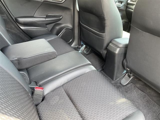 フィットハイブリッド Lパッケージ 4WD ハイブリット Lパッケージ アイドリングストップ キーレスエントリー スマートキー プッシュスタート ナビ ETC フロントドライブレコーダー バックカメラ(32枚目)