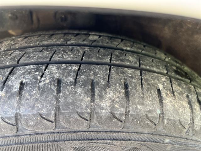 フリードハイブリッド ハイブリッド プレミアムエディション ハイブリッドプレミアムエディション CVT アイドリングストップ キーレスエントリー スマートキー 両側電動スライドドア ナビ バックカメラ 前方ドライブレコーダー フリップダウンモニター(11枚目)