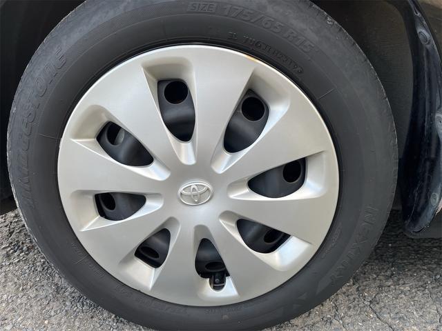 アクア Ｓ　Ｓ　ＣＶＴ　アイドリングストップ　キーレスエントリー　ナビ　ＥＴＣ　バックカメラ　ＡＢＳ　ハイブリッド　オートエアコン（10枚目）