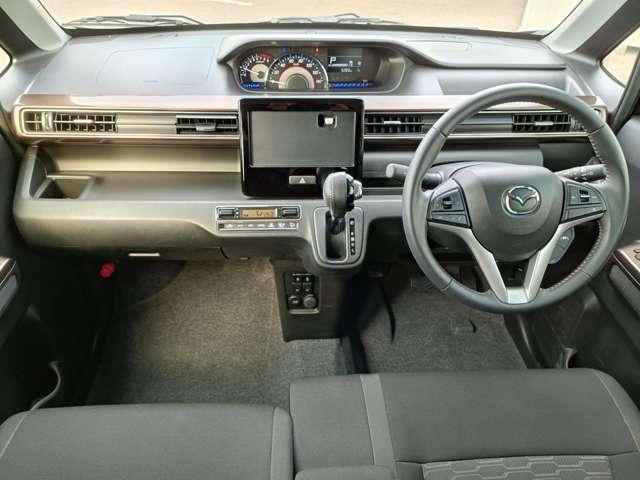 フレア ＨＹＢＲＩＤ　ＸＳ　４ＷＤ車　３６０°カメラ付き　オーディオレス（5枚目）