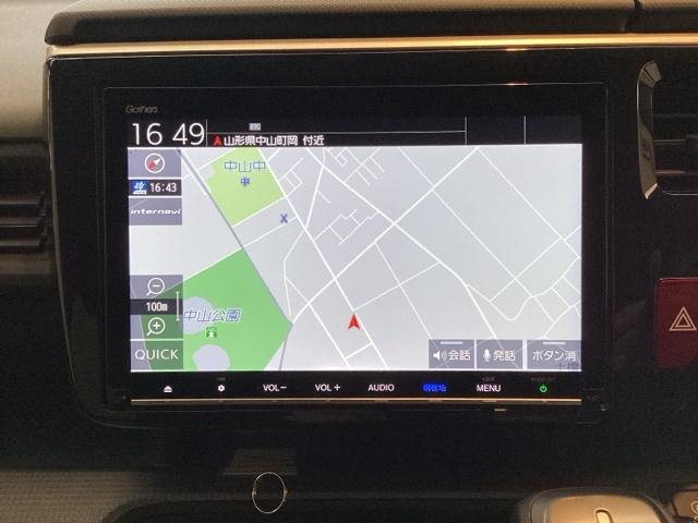 ステップワゴンスパーダ スパーダホンダセンシング　ナビＭＴモードＵＳＢジャックＥＴＣ　ウォークスルー　オートエアコン　盗難防止装置　ＥＴＣ車載器　デュアルエアコン　フルセグテレビ　アイドリングＳＴＯＰ　Ｂカメラ　ターボ車　３列シート　クルコン　４ＷＤ（9枚目）