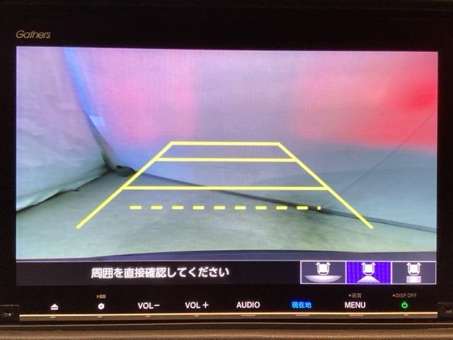 ヴェゼル ハイブリッドＺ・ホンダセンシング　ドラレコ　ナビ　シートヒーター　ＭＴモード　誤発信抑制機能　フルセ　Ｂカメ　盗難防止装置　ＵＳＢポート　ＬＥＤランプ　インテリジェントキー　シ－トヒ－タ－　ドライブレコーダー装着車　Ｗエアバック（8枚目）