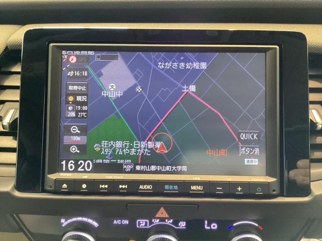 フィット クロスター　リモコンエンジンスターター付　ドライブレコーダー前後装備車　光触媒抗菌消臭施工済　サイドエアバック　Ｄレコ　スマキー　Ｒカメ　フルセグ　アイドリングストップ　クルコン　ＵＳＢ入力　イモビライザー（7枚目）