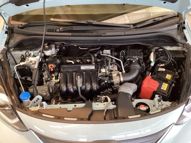 フィット クロスター　リモコンエンジンスターター付　ドライブレコーダー前後装備車　光触媒抗菌消臭施工済　サイドエアバック　Ｄレコ　スマキー　Ｒカメ　フルセグ　アイドリングストップ　クルコン　ＵＳＢ入力　イモビライザー（25枚目）